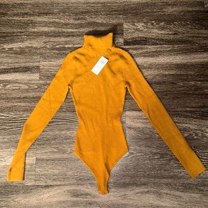 BNWT abercrombie turtleneck bodysuit size xs